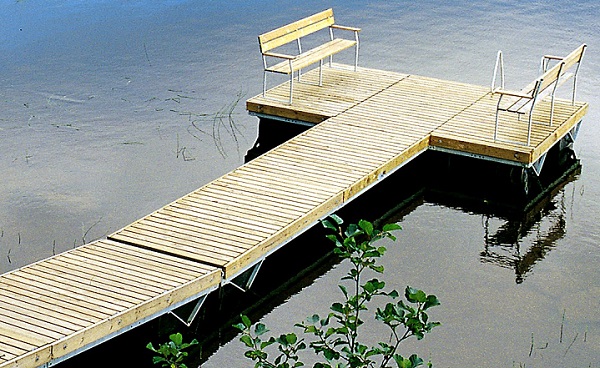 Brygga Rentukka flytbrygga, DX-modell med bänkar