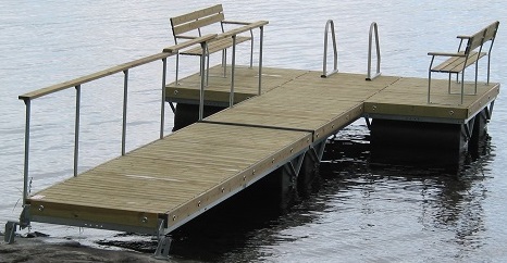 DX 1-4-6 med räcken, bänkar och badstege